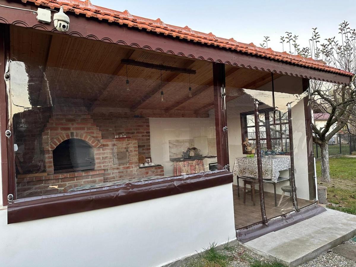 Casa De Vacanta Mirela Novaci-Străini Dış mekan fotoğraf