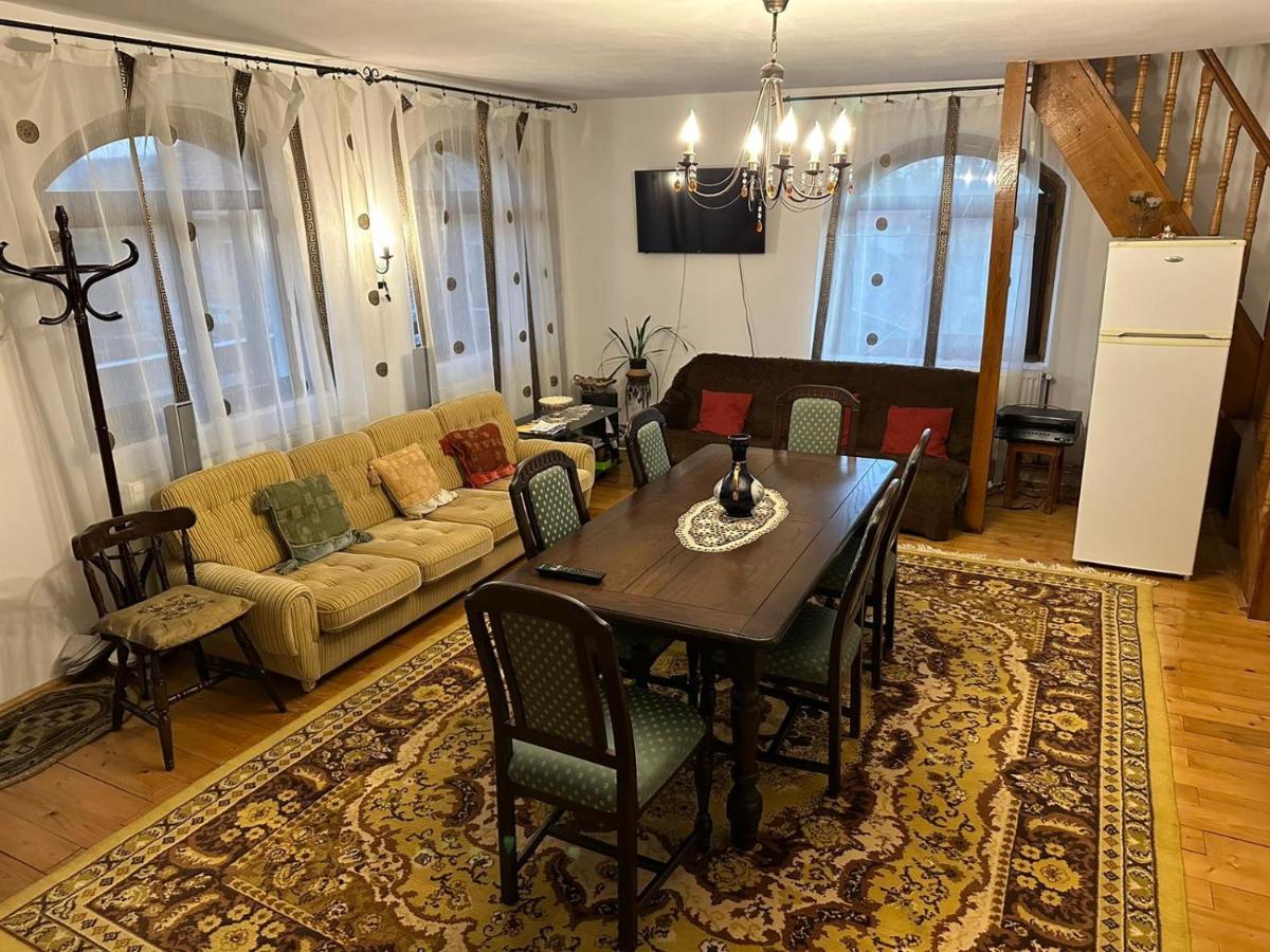 Casa De Vacanta Mirela Novaci-Străini Dış mekan fotoğraf